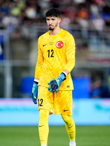 Altay Bayındır photo