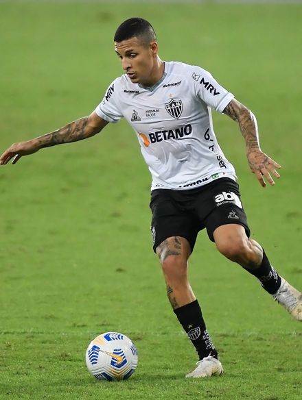 Guilherme Arana photo