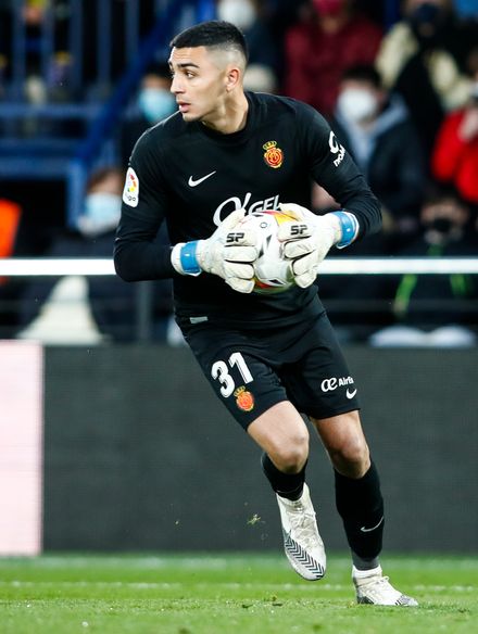 Leo Román photo