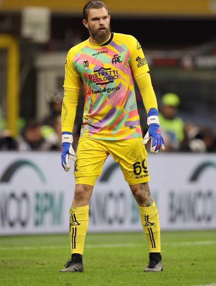 Bartłomiej Dragowski photo