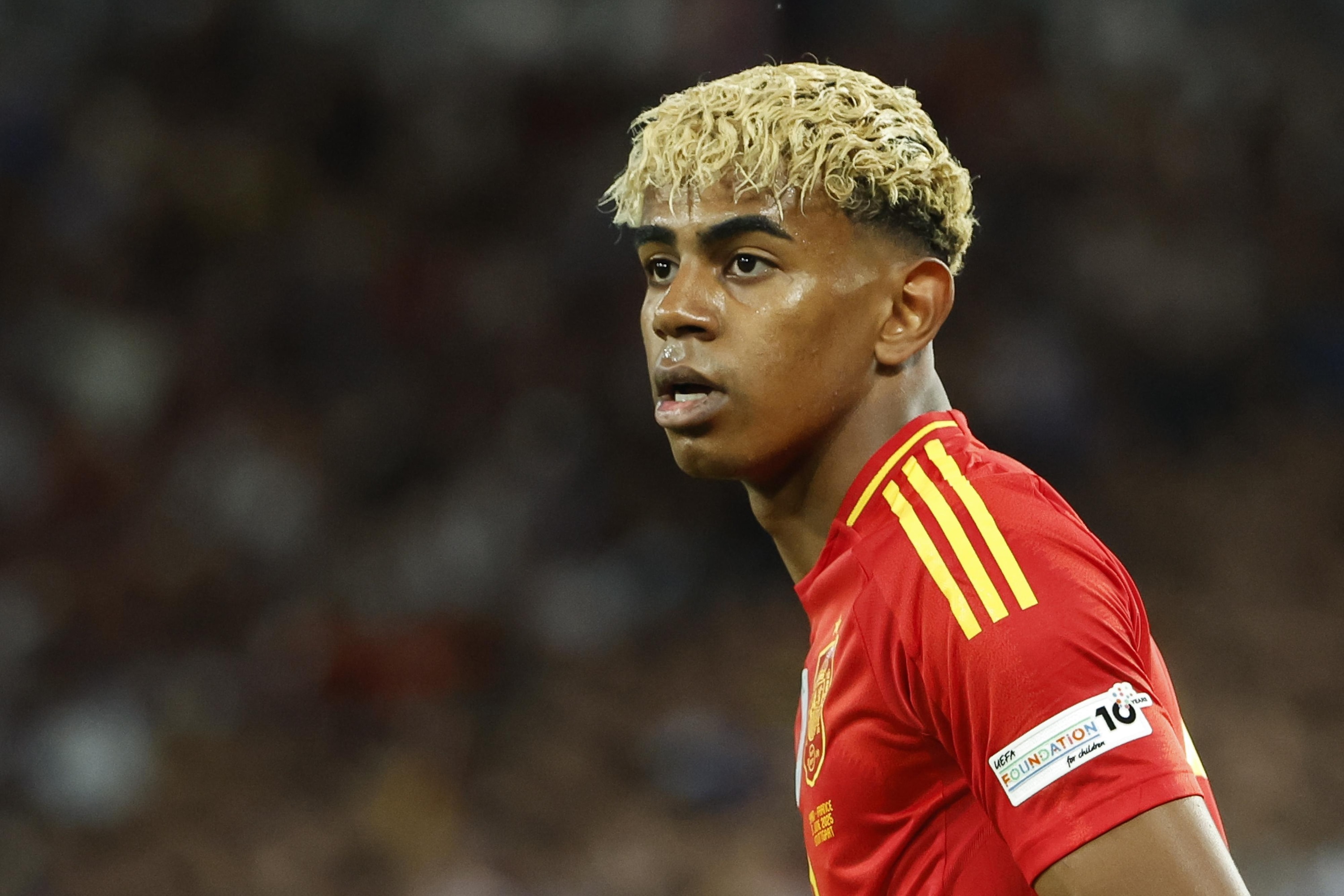 Ronaldo Warns Against Excessive Pressure on 17-Year-Old Yamal as Nations League Final Approaches